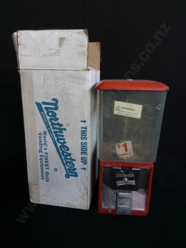 BOXED NORTHWESTERN SINGLE RED VENDING MACHINE Image 1++