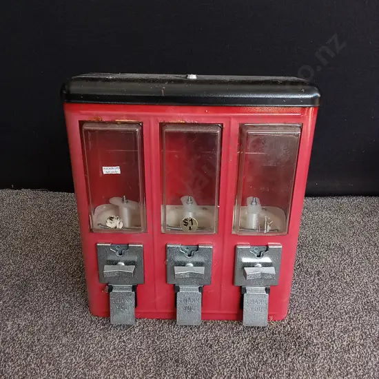 UNBRANDED 3 IN 1 TOY DISPENSER