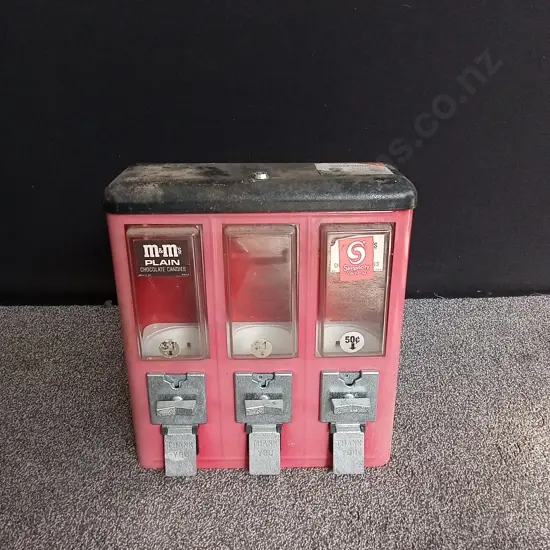 UNBRANDED 3 IN 1 TOY DISPENSER