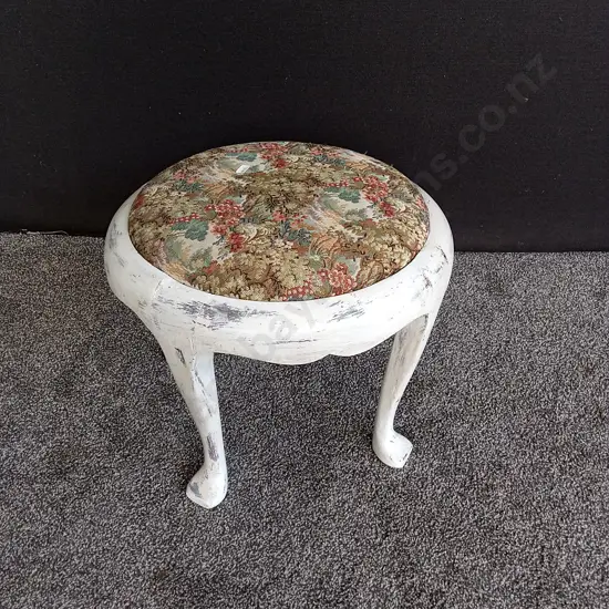 VINTAGE-STYLE ROUND FRENCH PAINTED FOOTSTOOL