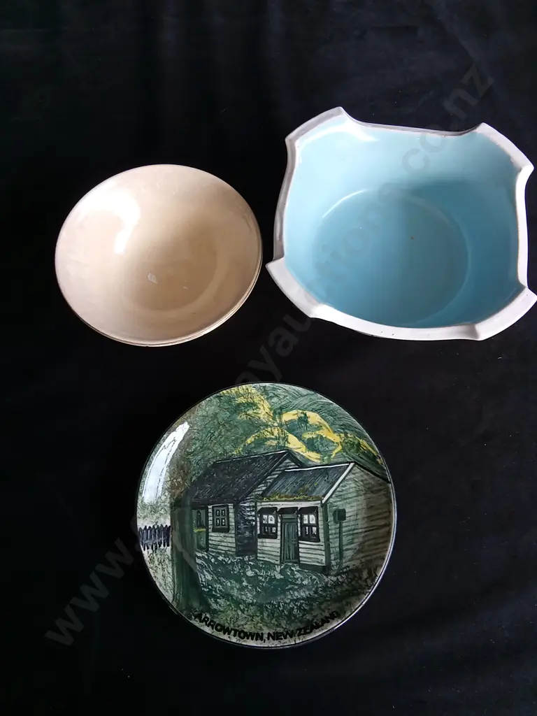 3 DECORATIVE DISHES Image 1++