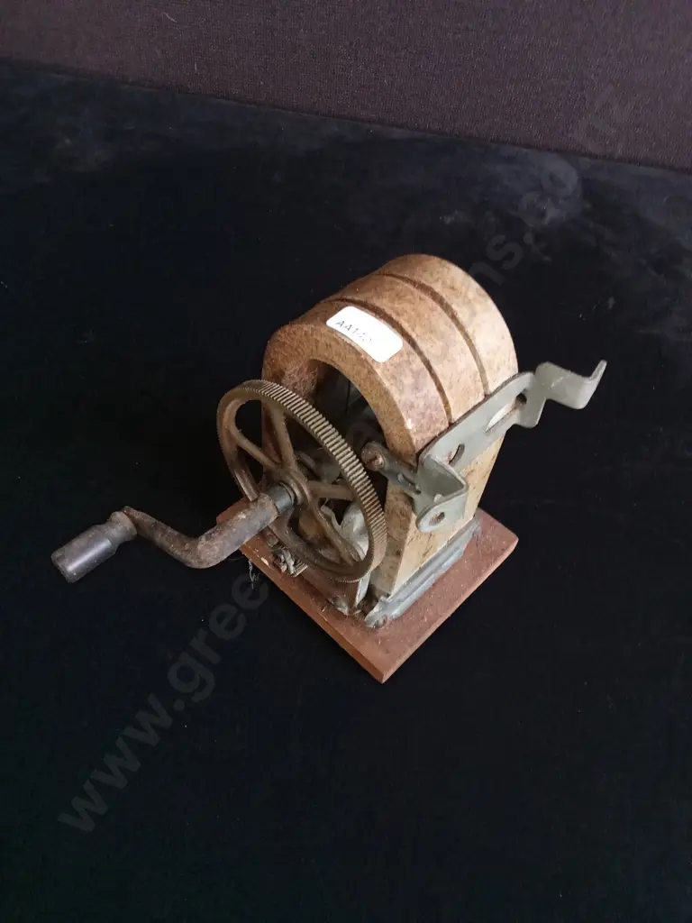 VINTAGE TELEPHONE HAND CRANK MAGNETO GENERATOR Image 1++