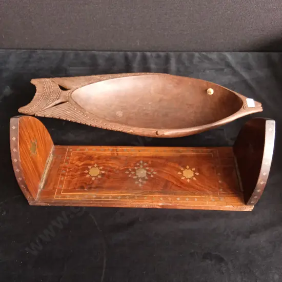PAPA NEW GUINEA CARVED WOODEN FISH BOWL AND VINTAGE WOODEN BOOK REST