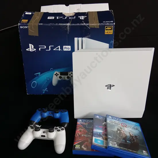 SONY PLAYSTATION 4 PRO CONSOLE WITH CONTROLLERS AND GAMES (CABLES INCLUDED)