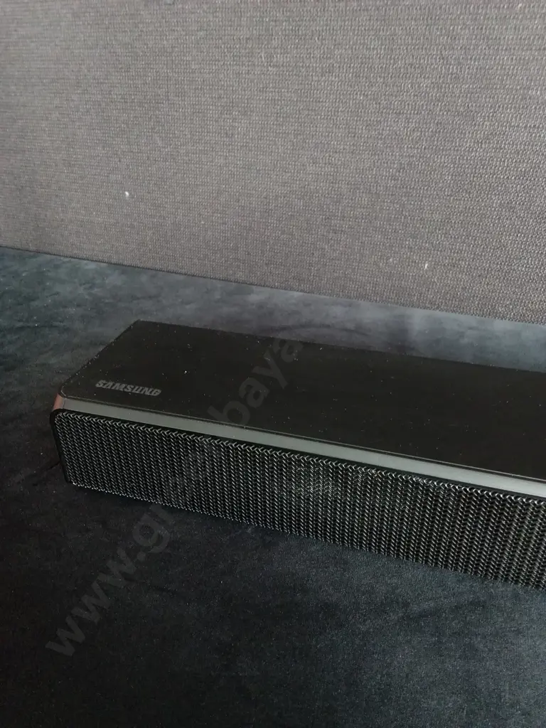 SAMSUNG SOUNDBAR Image 1++