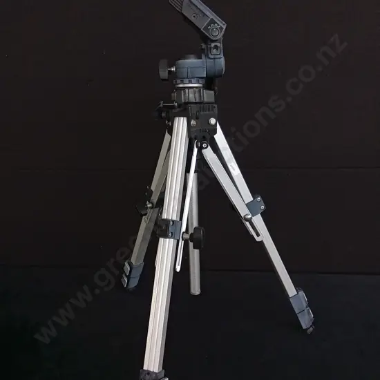 SLIK CAMERA TRIPOD