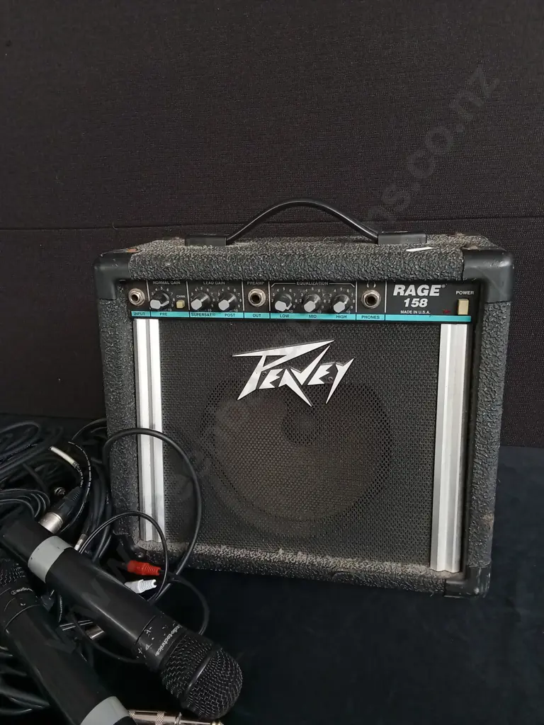 PEAVEY RAGE 158 AMP AND MICS Image 1++