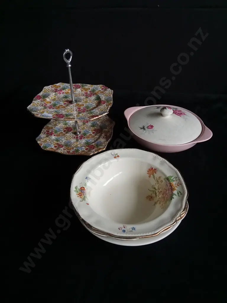 6 PIECES MIX OF DISHES AND SERVING WARE Image 1++