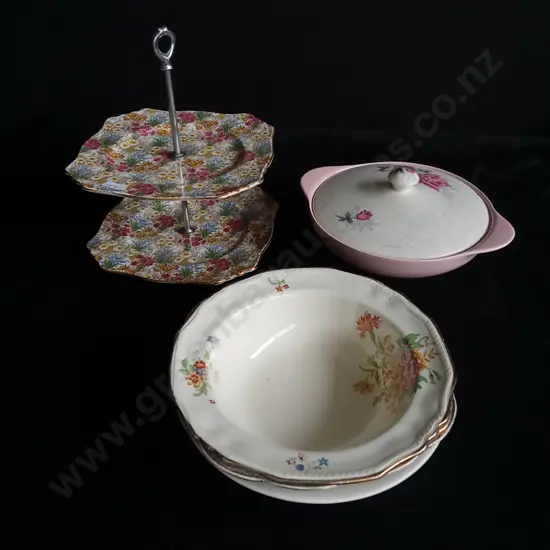 6 PIECES MIX OF DISHES AND SERVING WARE