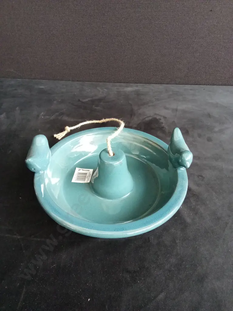 BIRD BATH - NEW Image 1++