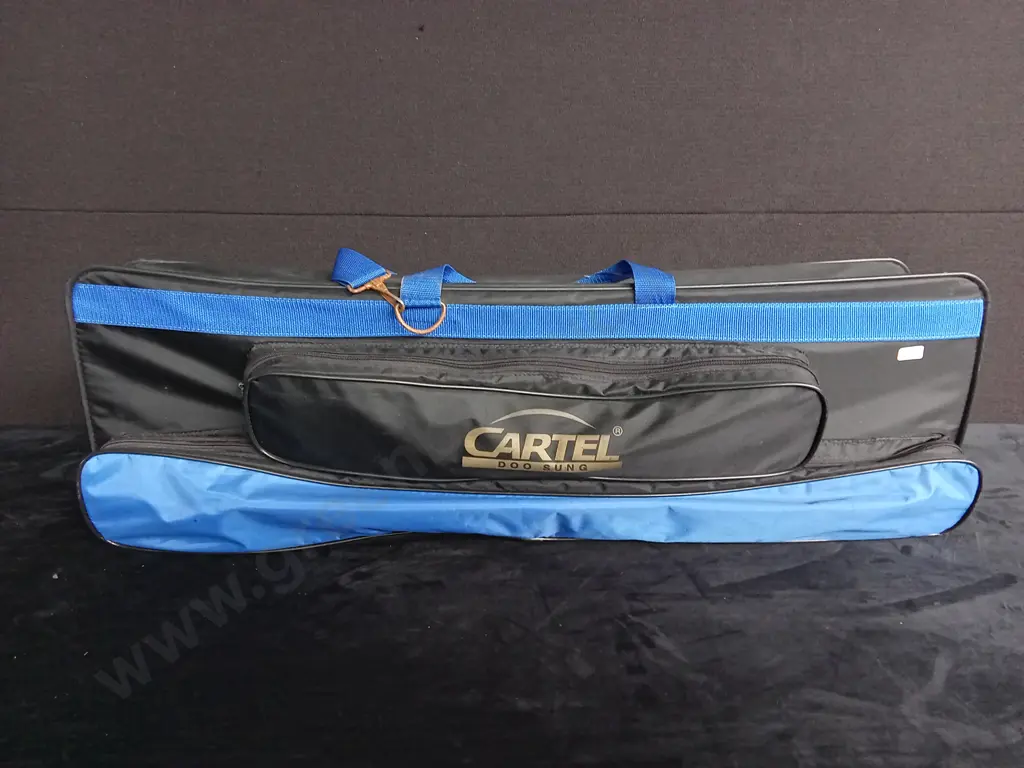 ARCHERY SET AND CARRY CASE Image 1++