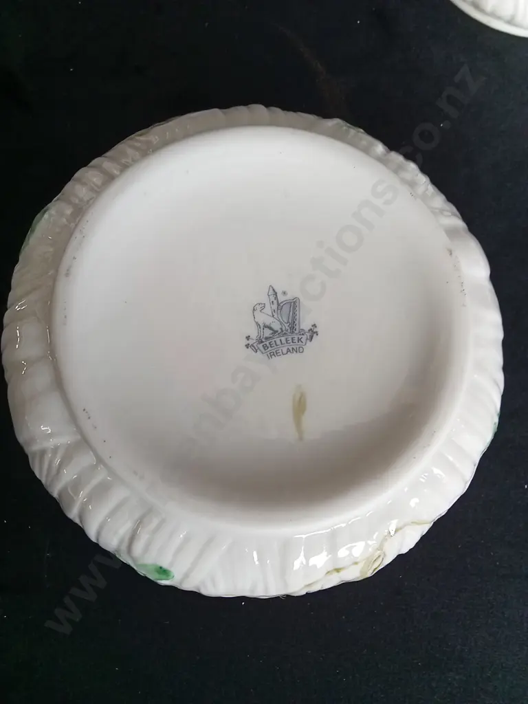 BELLEEK IRELAND DAISY& SHAMROCK 4 PIECE SET Image 1++