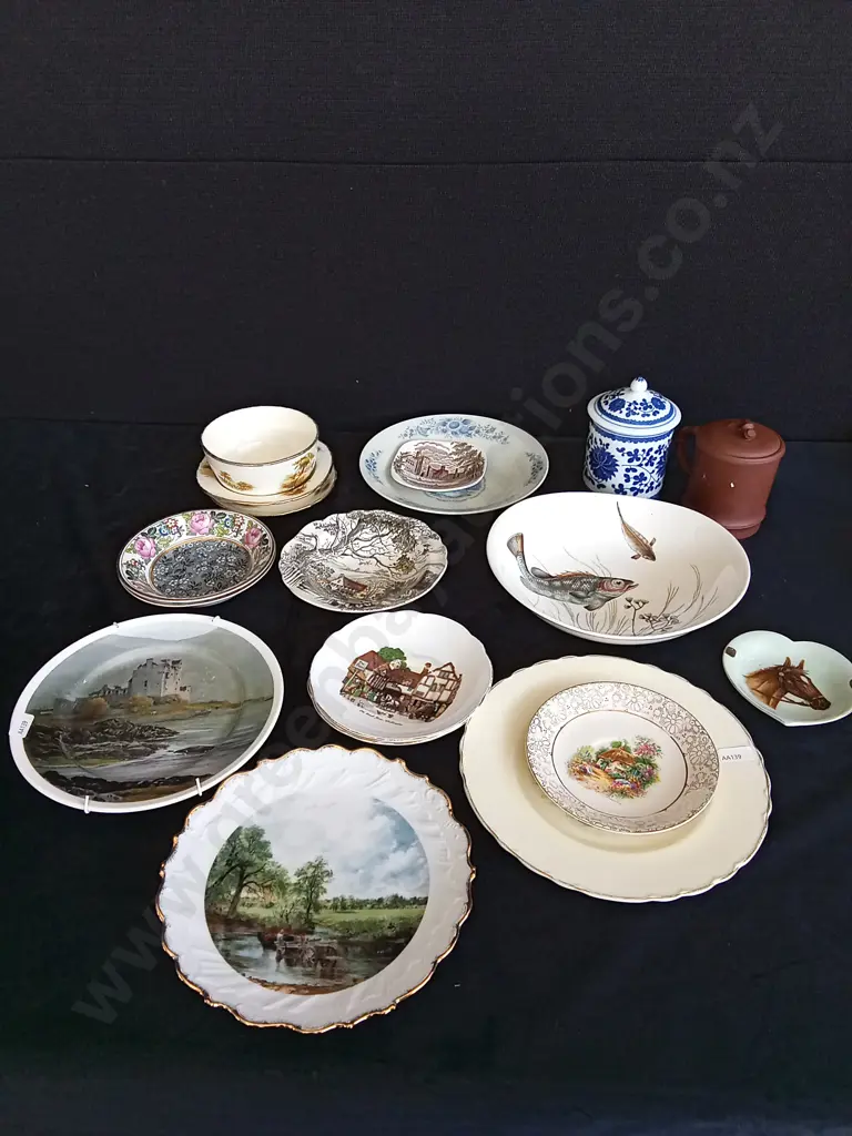 ASSORTED DECORATIVE PLATES AND 2 JARS Image 1++