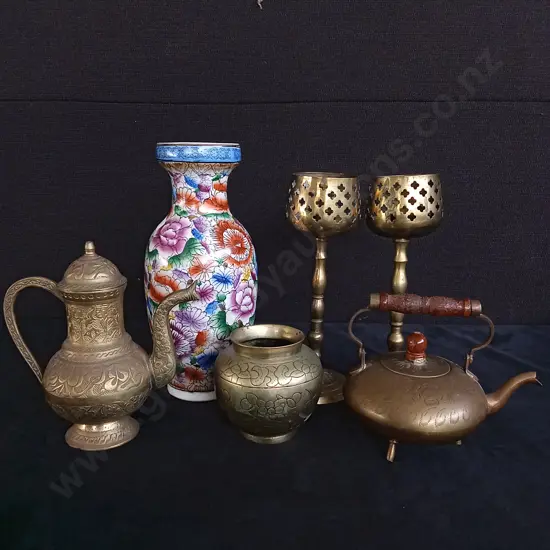 VASE AND VINTAGE BRASS ITEMS