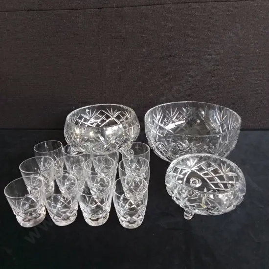 15 PIECES STUART CRYSTAL LIQUEUR GLASSES AND GLASS BOWLS