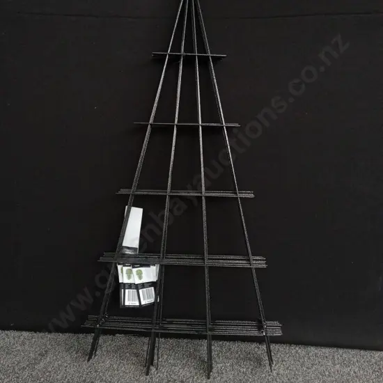 10 PIECES TAKASHO 45CM PLANT TRELLIS BRAND NEW
