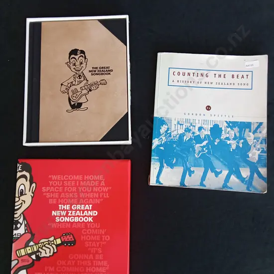 2 PIECES NEW ZEALAND MUSIC BOOKS