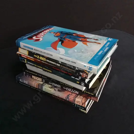 10 PIECES COMIC BOOKS