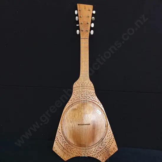 WOOD CARVED RAROTONGAN UKARERE