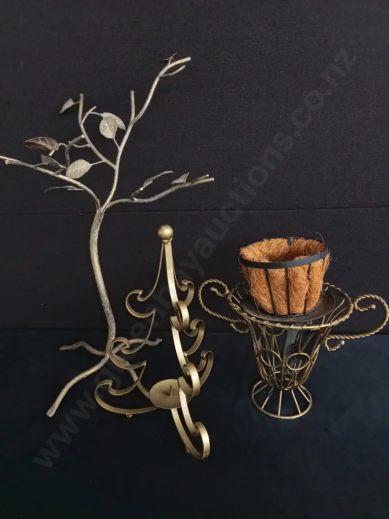 MIX OF METAL HOME DECOR, INCLUDING HANGING PLANTER Image 1++