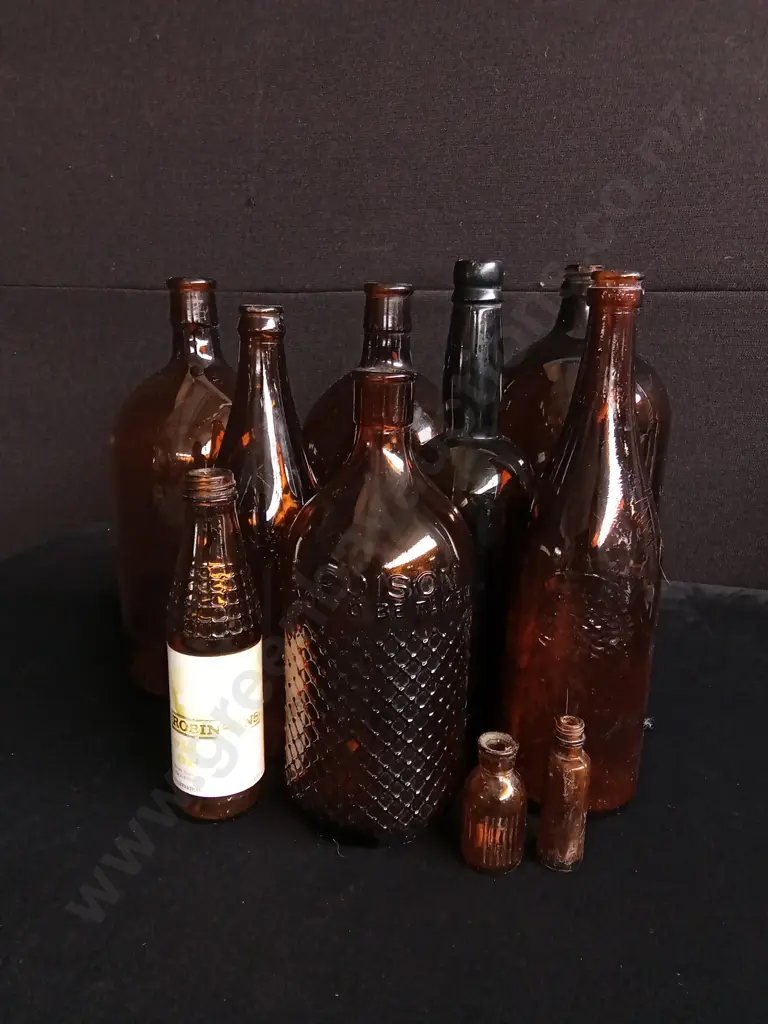 10 PIECES AMBER GLASS BOTTLES Image 1++