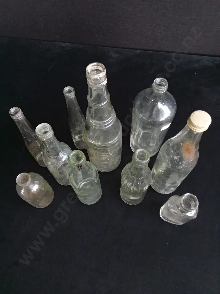 10 PIECES CLEAR GLASS BOTTLES Image 1++