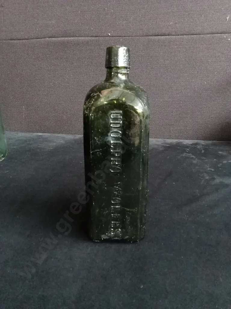 10 PIECES GREEN GLASS BOTTLES Image 1++