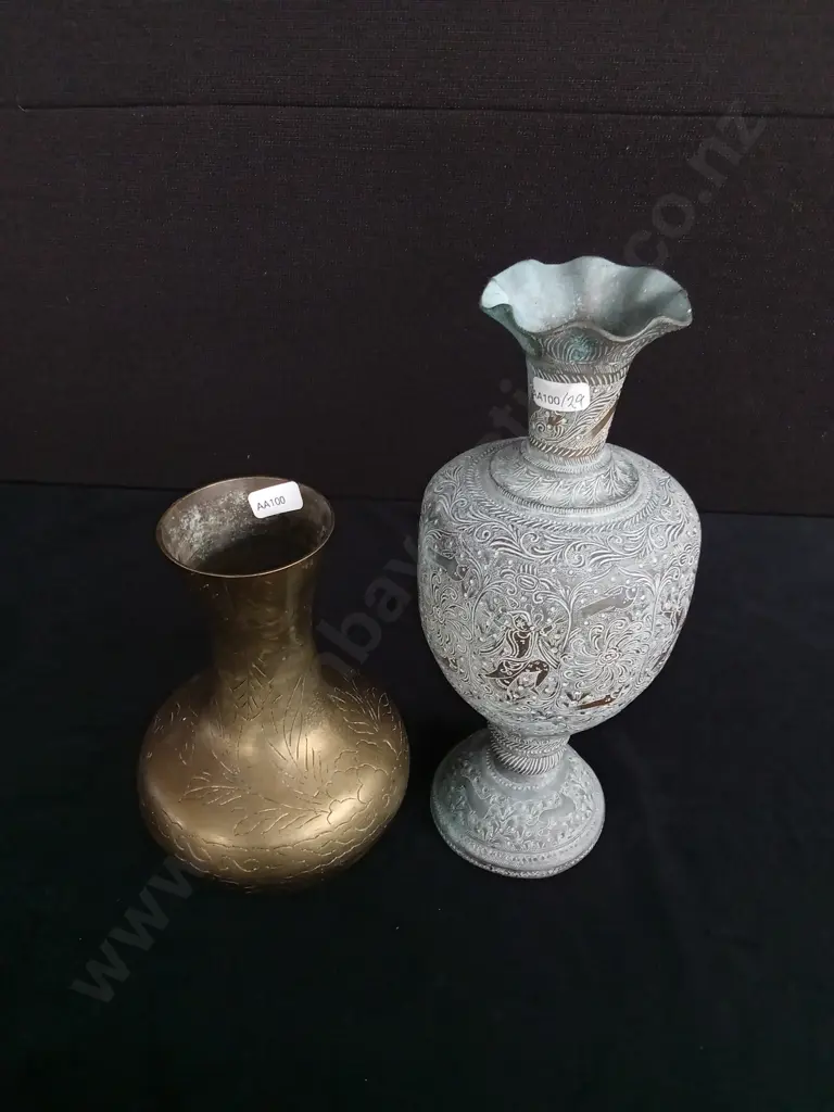 2 PIECES BRASS VASES Image 1++