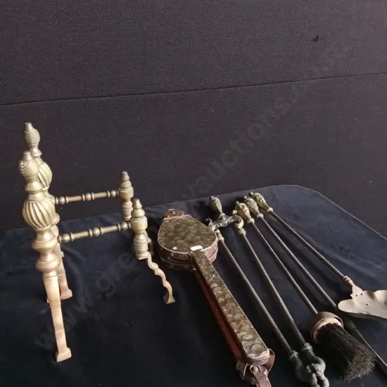 7 PIECES FIREPLACE TOOLS