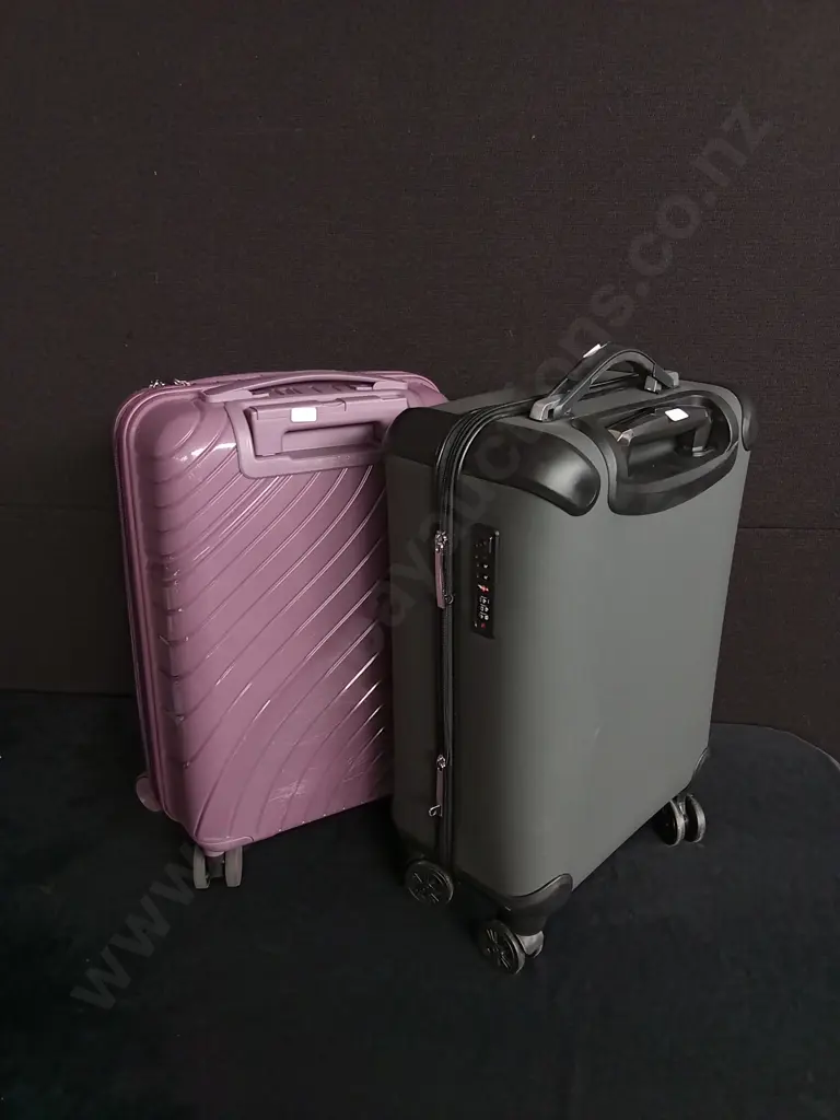 2 PIECES HARDSIDE SUITCASES H 56CM Image 1++