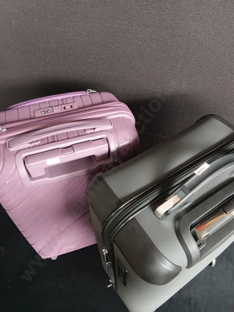 2 PIECES HARDSIDE SUITCASES H 56CM Image 1++