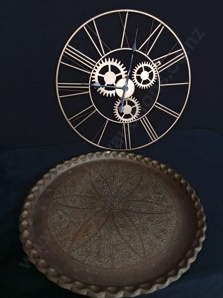 2 PIECES BRASS DECOR TRAY AND WALL CLOCK Image 1++