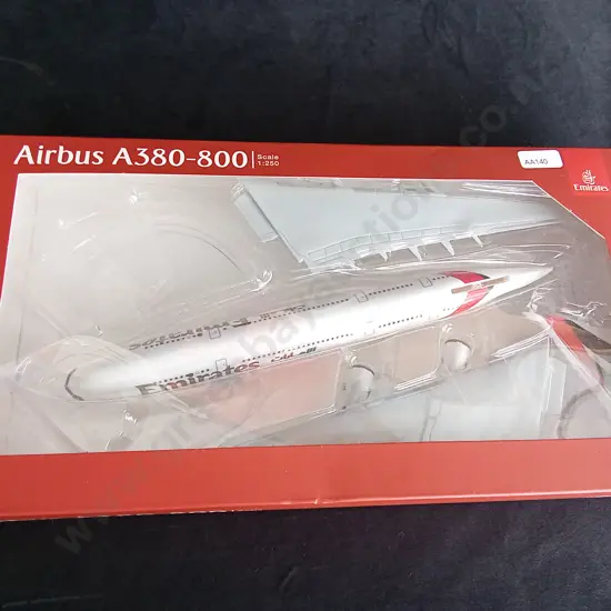 EMIRATES AIRBUS A380-800 MODEL