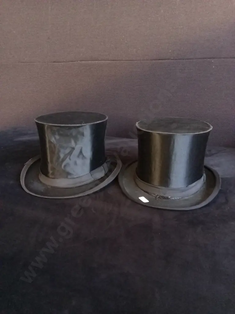 2 PIECES VINTAGE TOP HATS Image 1++