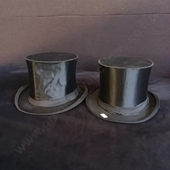 2 PIECES VINTAGE TOP HATS