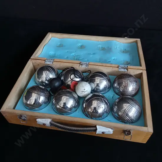 VINTAGE PETANQUE SET