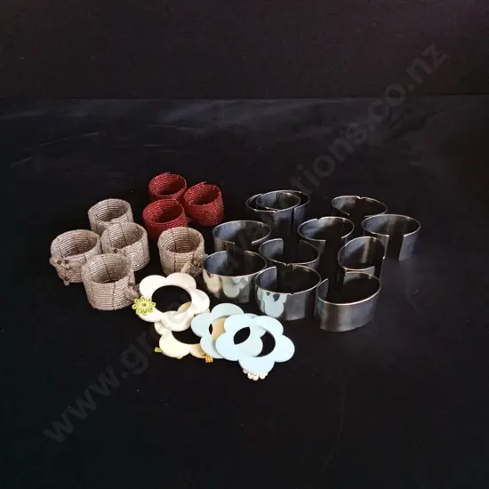 MIX OF NAPKIN RINGS