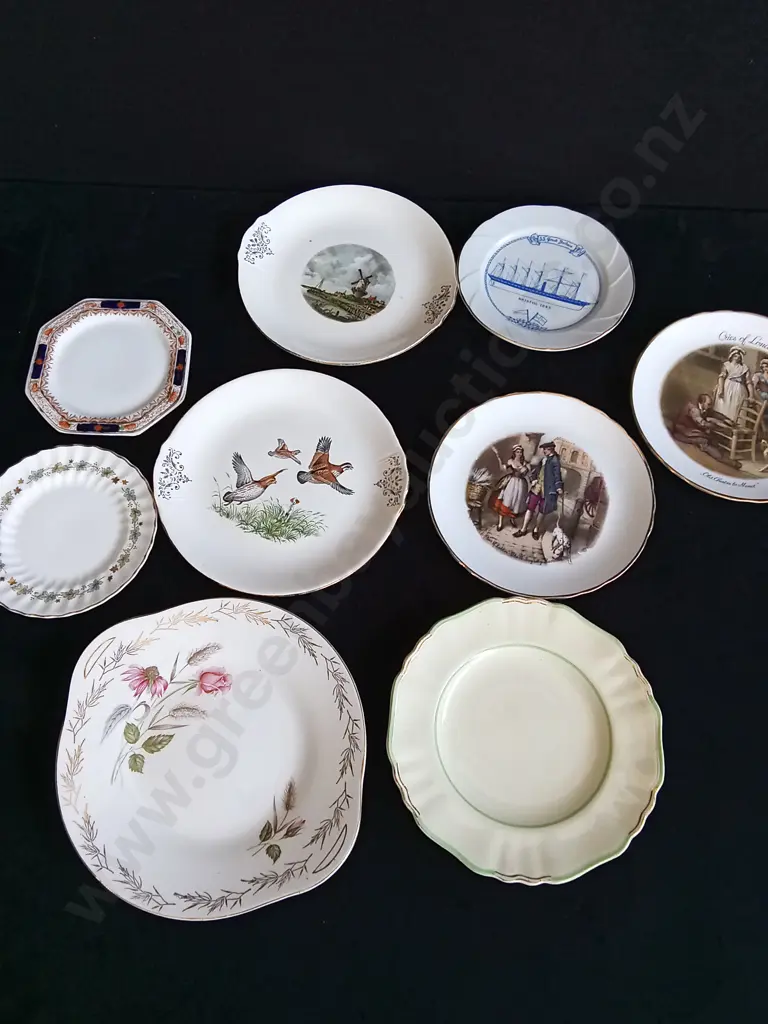 9 PIECES 0F MIXED VINTAGE PLATES Image 1++