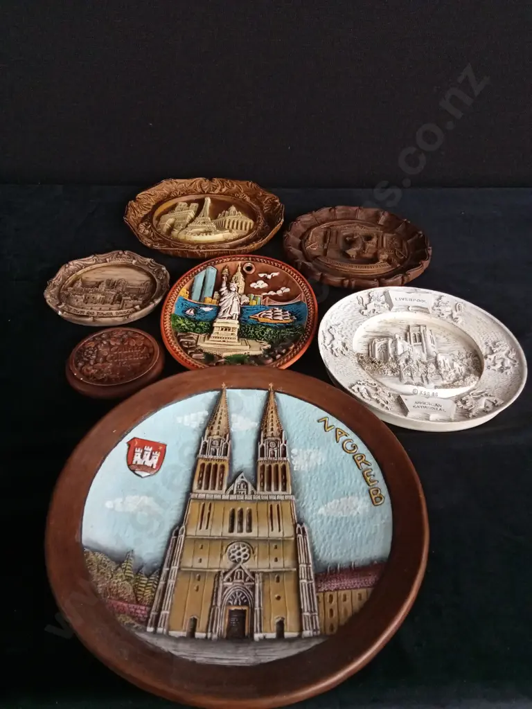 DECORATIVE SOUVINERS Image 1++