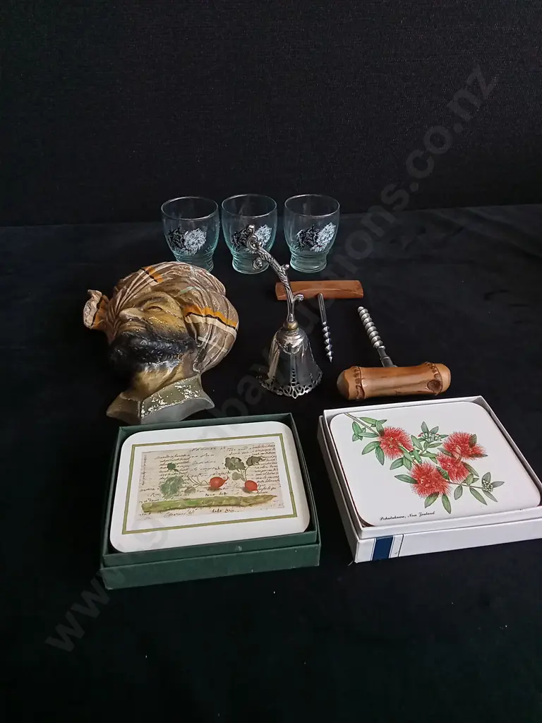 MISCELLANEOUS MIX INCLUDING COASTERS, CERAMIC WALL DECOR, BELL, CORKSCREWS AND LIQUEUR GLASSES Image 1++