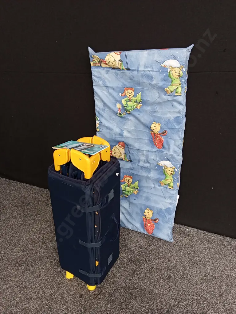 CHICCO DODO PORTACOT AND MATTRESS Image 1++