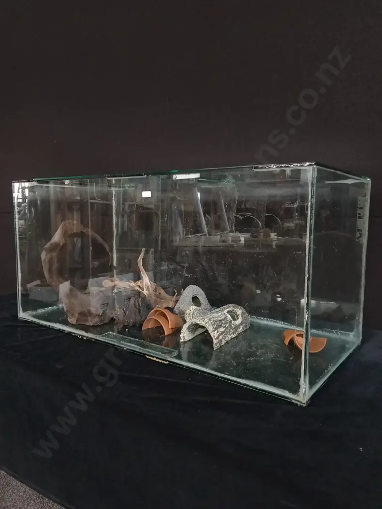 RIMLESS FISHTANK L 90 CM X W 40 CM X H 41 CM Image 1++