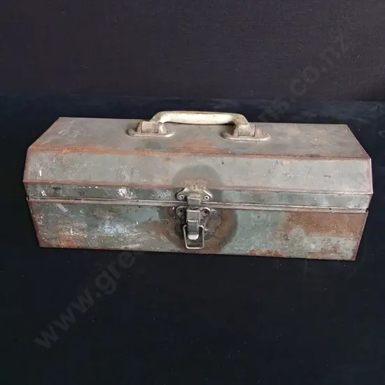 METAL TOOLBOX