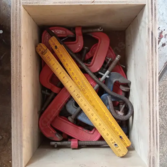BOX OF METAL G CLAMPS