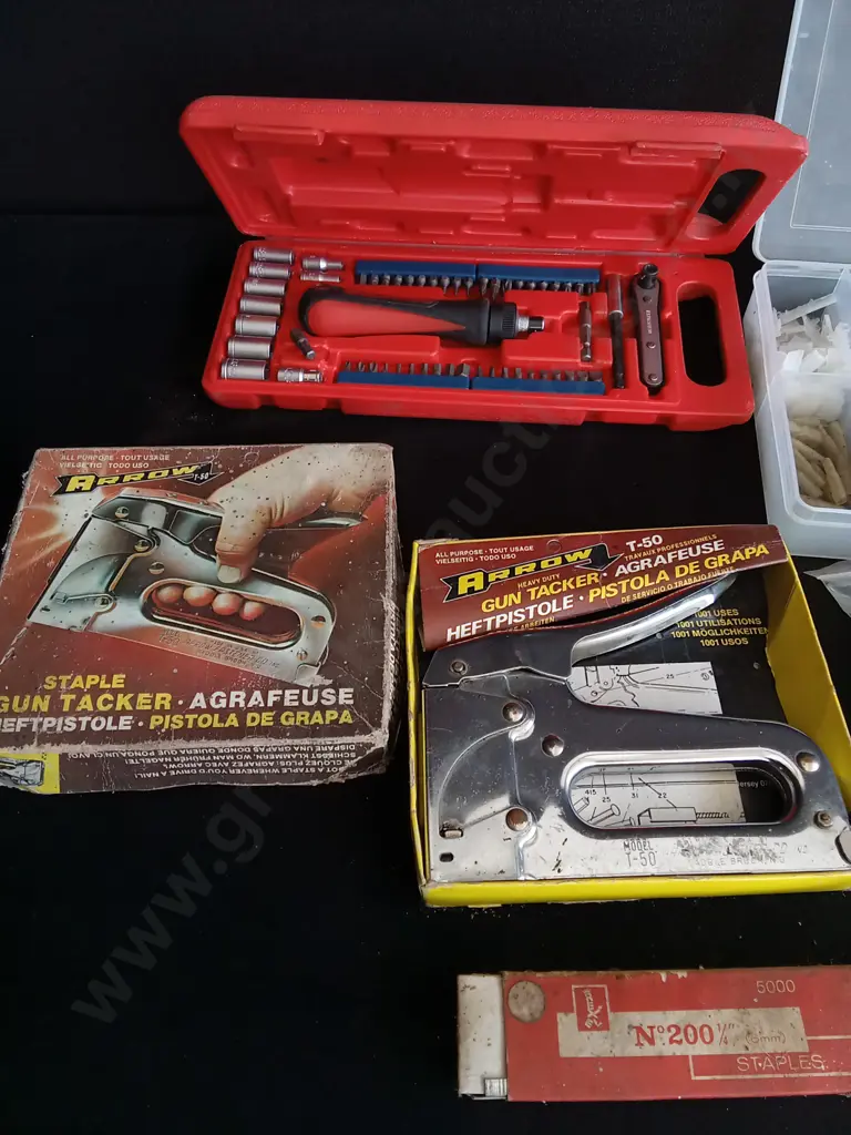 HAND TOOLS AND FASTENING MATERIALS Image 1++