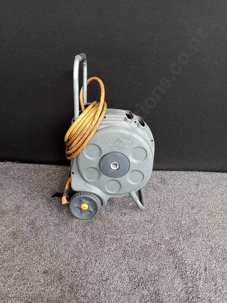 HOZELOCK HOSE ON WHEELS Image 1++