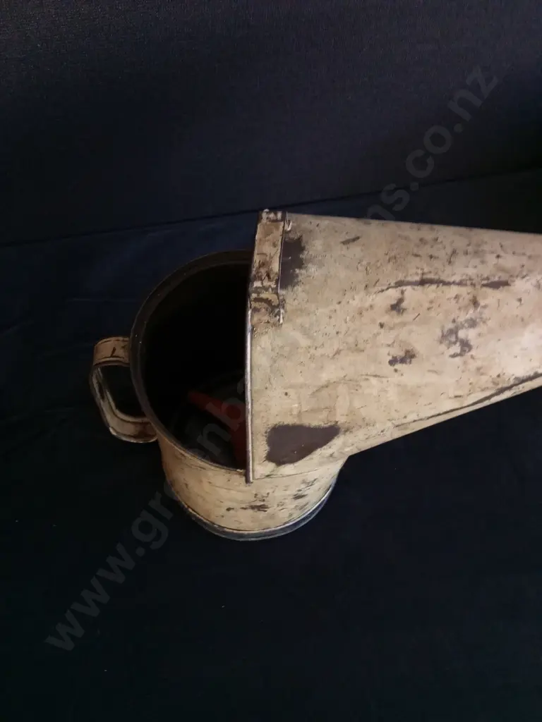 VINTAGE ESSO OIL POURER Image 1++