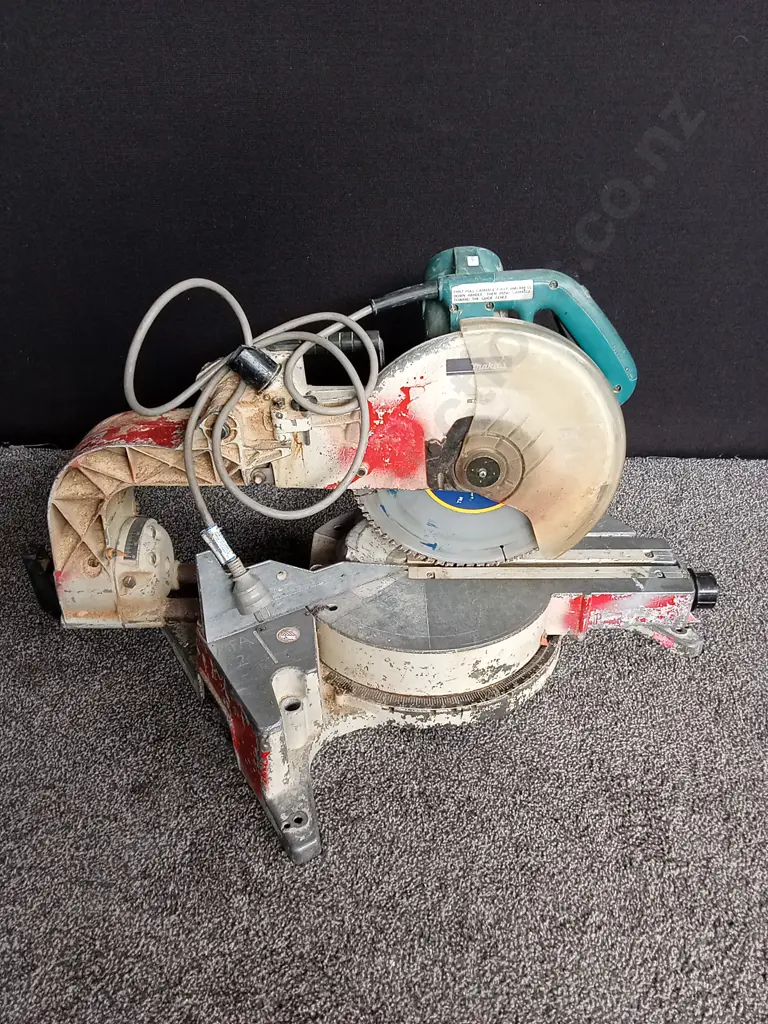 MAKITA LS1212 SLIDING COMPOUND MITER SAW WORKING Image 1++