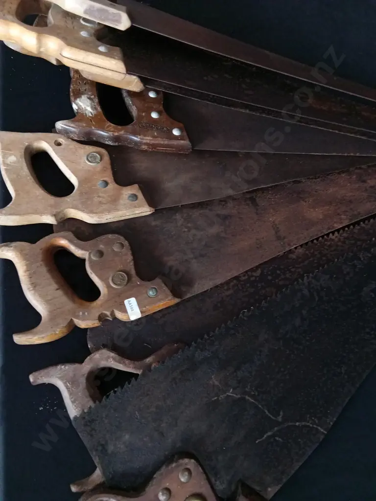 8 PIECES HANDSAWS Image 1++