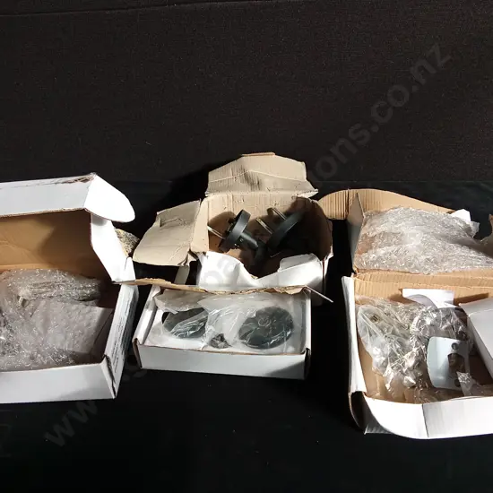 ASSORTED DOOR HANDLES AND SANDHILLS